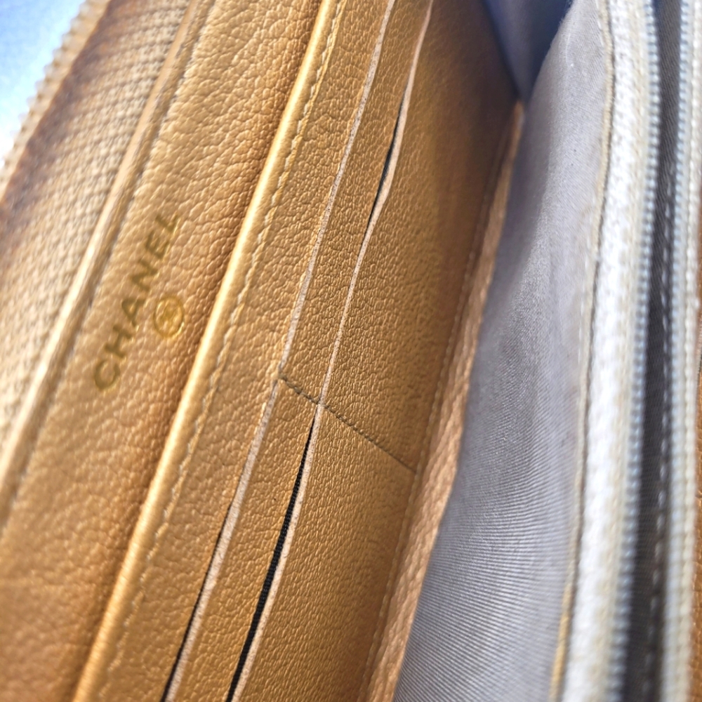 Chanel Camelia Flower Zip Around Gold Leather Wallet - Picture 5 of 7